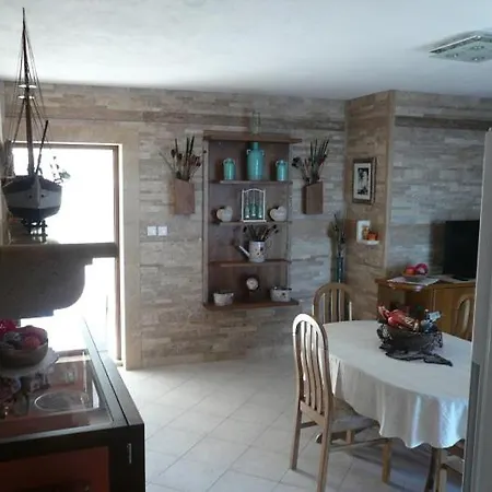 Apartment Martina Razanj